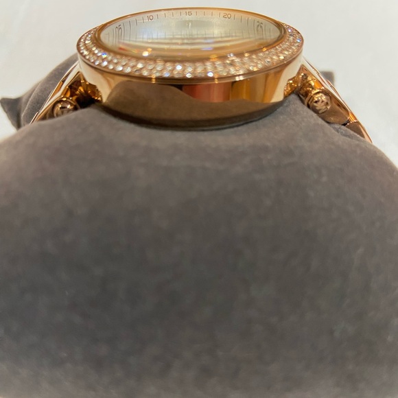 EUC Michael Kors Parker Chronograph Women’s Watch - Picture 4 of 7